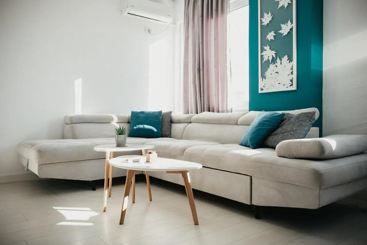 Train Station Modern App - The Nest Apartment Tirana 0*,